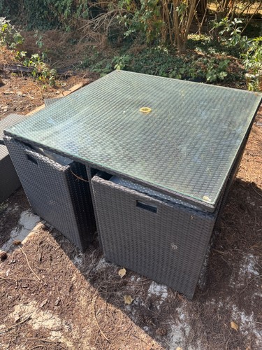 Grey cube rattan - , effect